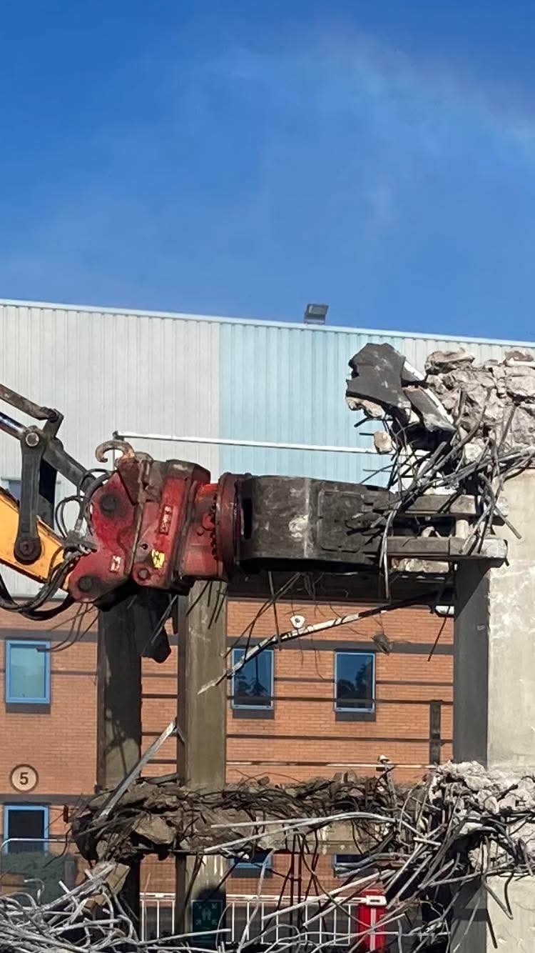 Emergency demolition services