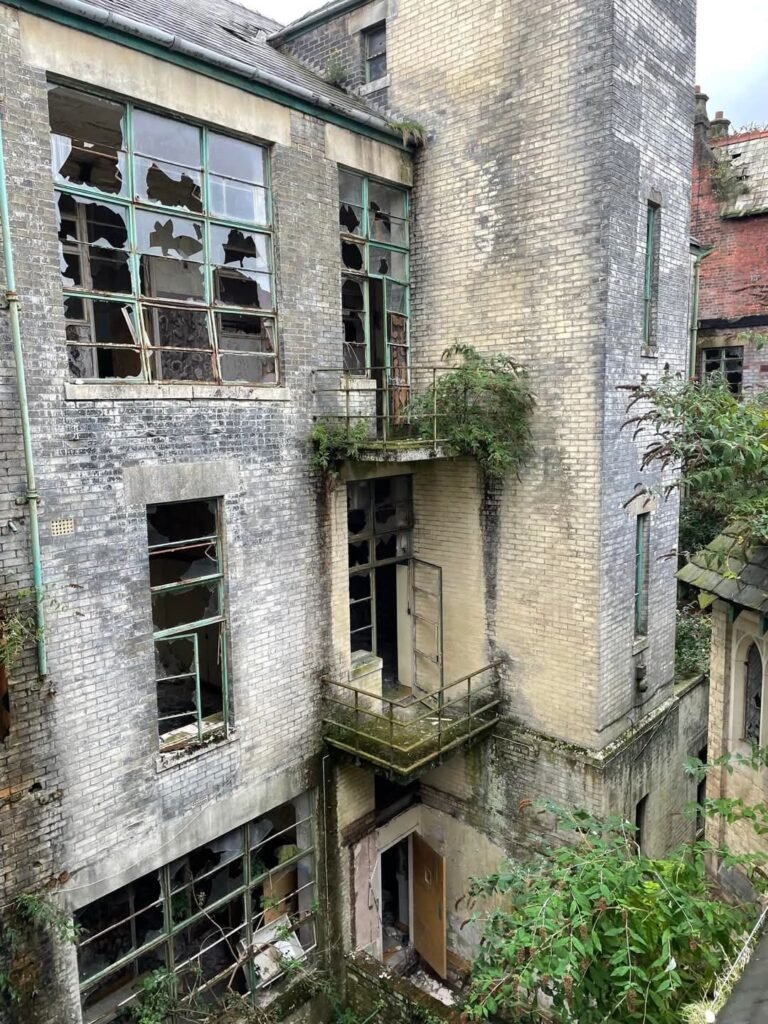 What-Is-A-Premature-Collapse-In-Demolition. Liverpool